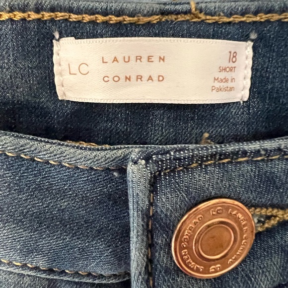 Lauren Conrad Dark Wash Skinny Jeans Short Length NWT Classic Casual - Picture 3 of 5